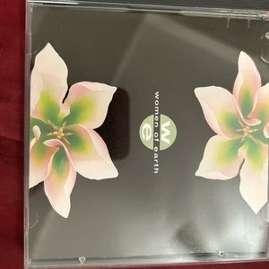 Vintage Women’s CD by Avon Women of Earth